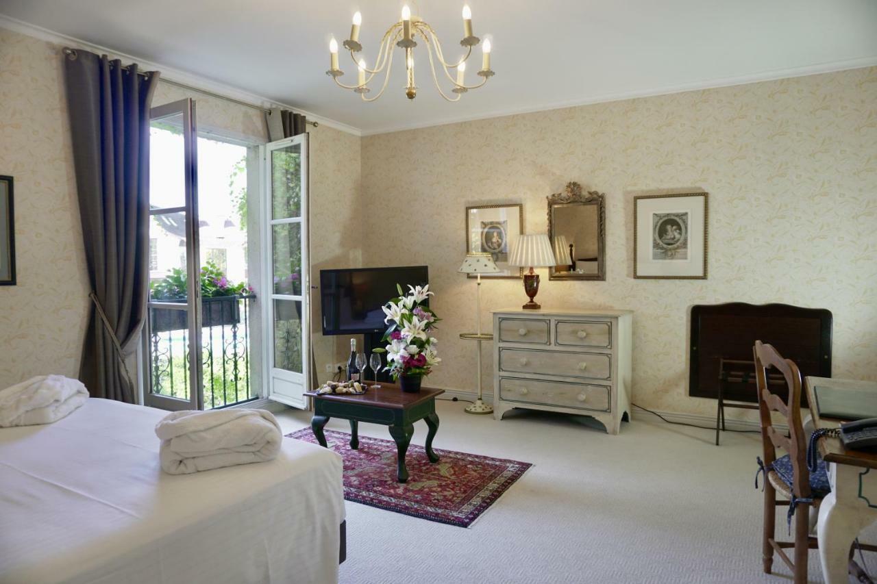 Le Manoir De Gressy Hotel Kültér fotó