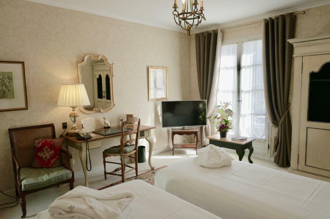Le Manoir De Gressy Hotel Kültér fotó
